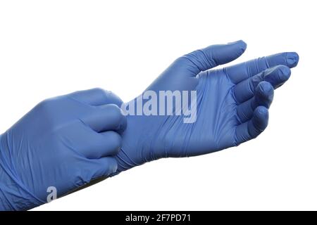Hände, die medizinische Handschuhe anziehen, isoliert auf weißem Hintergrund Stockfoto