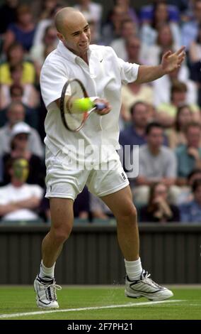 Andre Agassi 2000. Juni in Aktion während seiner ersten Runde Spiel gegen Taylor Dent Stockfoto