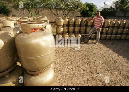 Eunapolis, bahia / brasilien - 16. märz 2010: Blick auf den Weiterverkauf von Gasküchen in der Stadt Eunapolis. *** Ortsüberschrift *** . Stockfoto