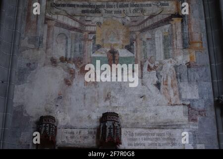 Die Abteikirche St. Maria und Markus in Reichenau Mittelzel. Fresken an der Wand. Stockfoto