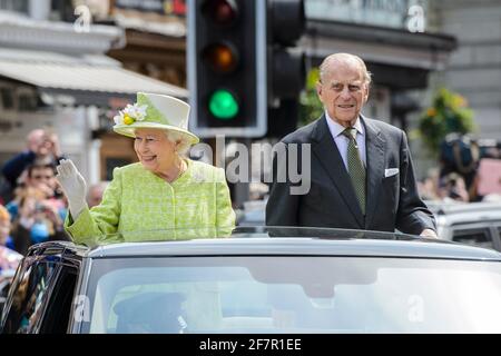 File-Foto von Prinz Philip, Herzog von Edinburgh, das während der Feierlichkeiten zu Königin Elizabeth II. In Windsor zu ihrem 90. Geburtstag abgebildet wurde. Bilddatum: Montag, 21. April 2016. Bildnachweis sollte lauten: Matt Crossick/ EMPICS/Alamy Live News Stockfoto