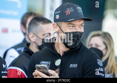 Rom, Italien. April 2021. 9. April 2021, Rom, Circuito di Roma, ABB Formel E WM Rom: # 36 Andre Lotterer (GER), Team Tag Heuer Porsche hat Spaß mit seinen Kollegen (Schweiz/Kroatien OUT) Quelle: SPP Sport Pressefoto. /Alamy Live News Stockfoto