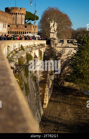 Blick auf Castel Sant'Angelo, Lungotevere Castello, Roma, Italien Stockfoto