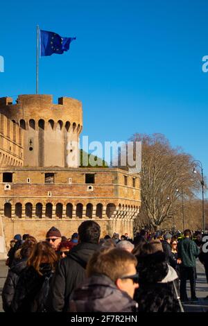 Blick auf Castel Sant'Angelo, Lungotevere Castello, Roma, Italien Stockfoto