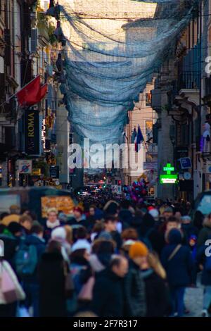 Blick auf die Greuelstrassen in Cristmas. Rom, Italien Stockfoto