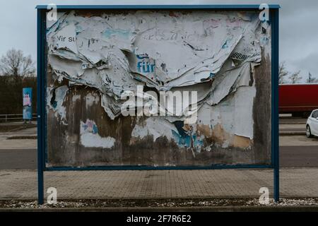 Verlassene Werbeschild Stockfoto