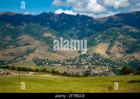 Panoramablick auf das Dorf Marts in der Provinz Lori Armenien Stockfoto