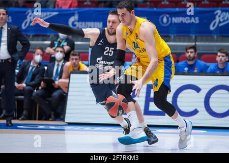 09-04-2021: Basketbal: BC Zenit Saint Petersburg / Maccabi Tel Aviv: Sint Petersburg SAINT PETERSBURG, RUSSLAND - 9. APRIL: Mateusz Ponitka von BC Zenit, Stockfoto