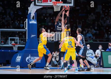 09-04-2021: Basketbal: BC Zenit Saint Petersburg / Maccabi Tel Aviv: Sint Petersburg SAINT PETERSBURG, RUSSLAND - 9. APRIL: Tarik Black von BC Zenit durin Stockfoto