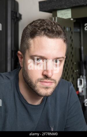 CODY WILSON, ein in Austin ansässiger 3D-Waffendesigner und Waffenaktivist, wird am 2. August 2018 in seinem ehemaligen Büro bei Defense Distributed, einem in Texas ansässigen Unternehmen, das Open Source-3D-Waffendesigns entwickelt und veröffentlicht, gezeigt. Trotz strafrechtlicher Probleme im Jahr 2018 ist Wilson noch immer im Geschäft und betreibt ein texanistisches Unternehmen namens Ghost Gunner, Inc. ©Bob Daemmrich Stockfoto