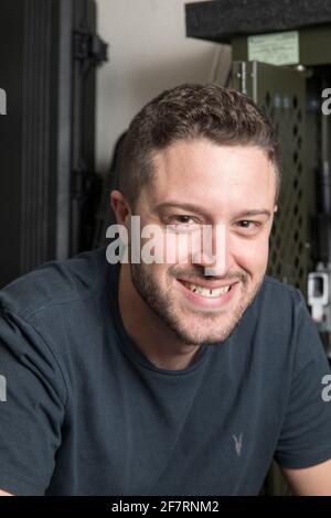 CODY WILSON, ein in Austin ansässiger 3D-Waffendesigner und Waffenaktivist, wird am 2. August 2018 in seinem ehemaligen Büro bei Defense Distributed, einem in Texas ansässigen Unternehmen, das Open Source-3D-Waffendesigns entwickelt und veröffentlicht, gezeigt. Trotz strafrechtlicher Probleme im Jahr 2018 ist Wilson noch immer im Geschäft und betreibt ein texanistisches Unternehmen namens Ghost Gunner, Inc. ©Bob Daemmrich Stockfoto