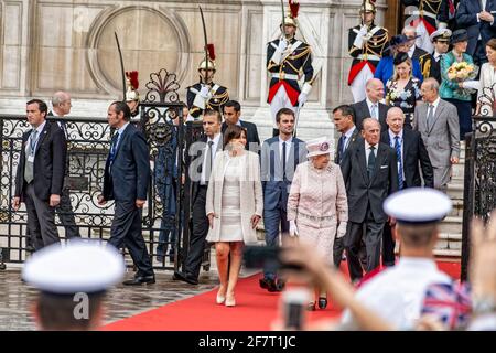 Paris, Frankreich. Juni 2014. Königin Elisabeth II. Ist in Begleitung von Prinz Philip die Gastgeberin der Stadt Paris für den letzten Tag ihres Staatsbesuchs. Stockfoto