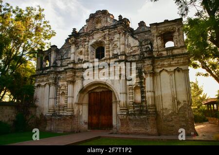 San Jose El Viejo ist eine katholische Kirche in Antigua, Guatemala Stockfoto
