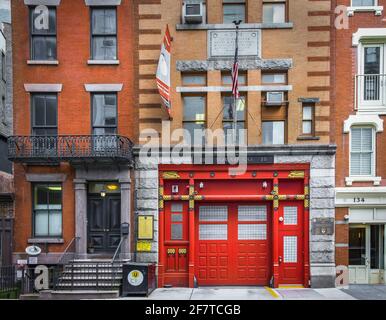 New York City, USA, Mai 2019, Blick auf die Fassade des Squad Co 18 NYFD-Gebäudes im West Village-Viertel von Manhattan. Stockfoto