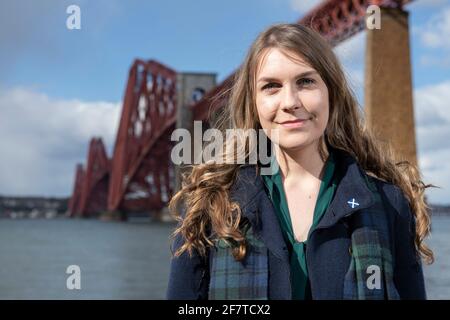 South Queensferry, Schottland, Großbritannien. April 2021. IM BILD: Christina Hendry, Alba-Parteikandidatin für die Region Lothian. Quelle: Colin Fisher/Alamy Live News Stockfoto