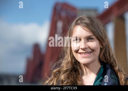 South Queensferry, Schottland, Großbritannien. April 2021. IM BILD: Christina Hendry, Alba-Parteikandidatin für die Region Lothian. Quelle: Colin Fisher/Alamy Live News Stockfoto