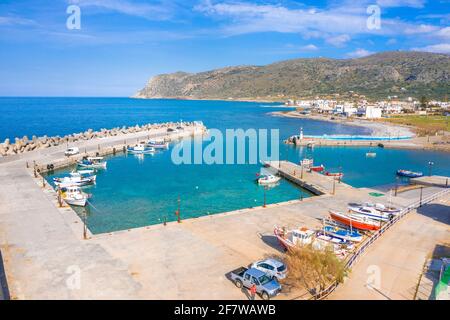 Blick auf das traditionelle griechische Dorf Milatos, Kreta, Griechenland. Stockfoto