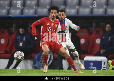 Leroy SANE (FC Bayern München), Action, Duelle gegen NEYMAR (PSG). FC Bayern München-Paris Saint Germain (PSG) 2-3, Fußball Champions League Viertelfinale am 7. April 2021 verbieten die ALLIANZAREN A. die DFL-VORSCHRIFTEN DIE VERWENDUNG VON FOTOS ALS BILDSEQUENZEN UND/ODER QUASI-VIDEOS. Foto: Jens Niering/Pool via SVEN SIMON Fotoagentur GmbH & Co. Pressefoto KG # Prinzessin-Luise-Str. 41 # 45479 M uelheim/R uhr # Tel 0208/9413250 # Fax. 0208/9413260 # GLS Bank # BLZ 430 609 67 # Konto 4030 025 100 # IBAN DE75 4306 0967 4030 0251 00 # BIC GENODEM1GLS # www.svensimon.net. Weltweite Nutzung Stockfoto