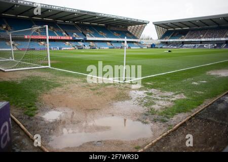 London, Großbritannien. April 2021. LONDON, GROSSBRITANNIEN. 10. APRIL: Der Den, der während des Sky Bet Championship-Spiels zwischen Millwall und Swansea City im The Den, London, am Samstag, 10. April 2021 abgebildet wurde. (Quelle: Federico Maranesi) Quelle: MI News & Sport /Alamy Live News Stockfoto