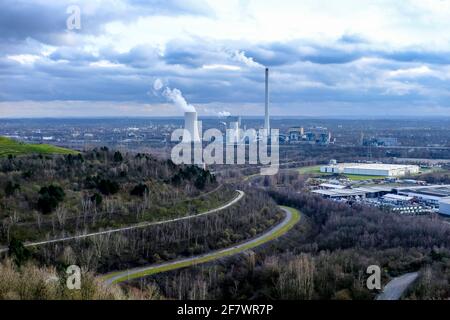 DEU, Deutschland, Nordrhein-Westfalen, Ruhrgebiet, Recklinghausen-Hochlarmark, 23.01.2021: Blick von der Halde Hoheward im Emscher-Landschaftspark in Stockfoto