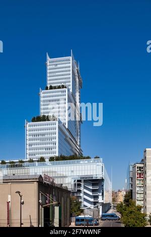 Paris, Frankreich - September 21 2020: Das Tribunal de Paris ist ein Gerichtsgebäude an der Porte de Clichy (Batignolles-Viertel) im 17. Arrondissement von Paris Stockfoto