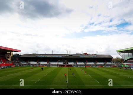 10. April 2021; Mattoli Woods Welford Road Stadium, Leicester, Midlands, England; European Rugby Challenge Cup, Leicester Tigers gegen Newcastle Falcons; BLICK auf das Mattoli Woods Stadium, während sich die Spieler aufwärmen Stockfoto