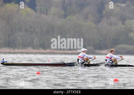 Varese, Italien. April 2021. Jonathan Rommelmann, Jason Osborne (GER), Leichtgewicht-Doppelgänger während der Europameisterschaft im Rudern 2021, Canoying in Varese, Italien, April 10 2021 Quelle: Independent Photo Agency/Alamy Live News Stockfoto