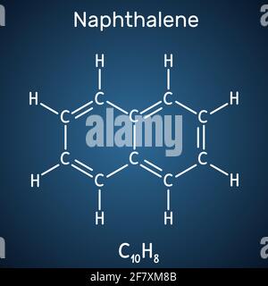 Naphthalin-Molekül. Es handelt sich um aromatischen Kohlenwasserstoff, der aus zwei geschmolzenen Benzolringen besteht. Chemische Formel des Skeletts auf dem dunkelblauen Hintergrund. Vektor-Abb. Stock Vektor
