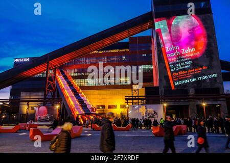 11.01.2020, Essen, Ruhrgebiet, Nordrhein-Westfalen, Deutschland - zehn nach zehn, 10 Jahre Kulturhauptstadt und Ruhr Museum. Alle Bilder sind noch nicht da. Stockfoto
