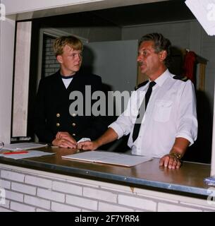 Erhebt den Kronprinzen. Prinz Willem Alexander im Gespräch über die Bekleidungsfrage am neuen Hafen. Er hat gerade täglich blau (outs 6) erhalten. Stockfoto
