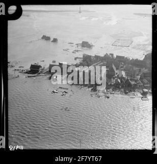 Watersnoodramp 1953. Luftfoto von Ouwerkerk und eine Übersicht über das von der Katastrophe betroffene Gebiet. Stockfoto