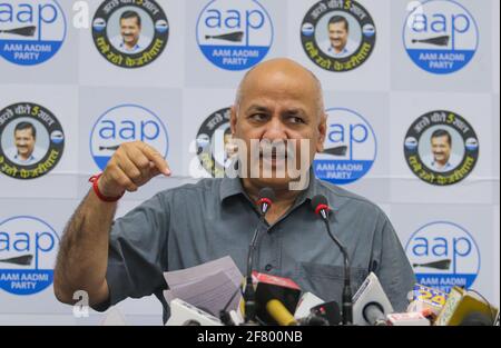 Neu-Delhi, Indien. April 2021. AAM Adami Party (AAP) Senior Leader, Ravinder Singh, spricht während einer Pressekonferenz im Parteibüro Rouse Avenue. Anjali Rai das zweimalige Mitglied einer staatlichen Legislativversammlung der indischen Kongresspartei trat der AAP bei. (Foto von Naveen Sharma/SOPA Images/Sipa USA) Quelle: SIPA USA/Alamy Live News Stockfoto