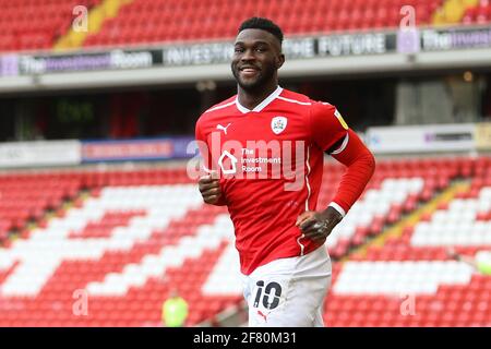 Barnsley's Daryl Dyke während des Sky Bet Championship-Spiels in Oakwell, Barnsley. Bilddatum: Samstag, 10. April 2021. Stockfoto