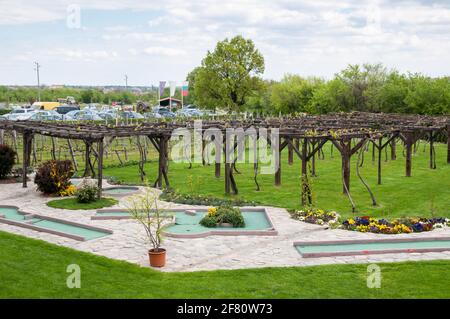 Der Weinberg im Wein- und Spa-Komplex Starosel, Bulgarien Stockfoto