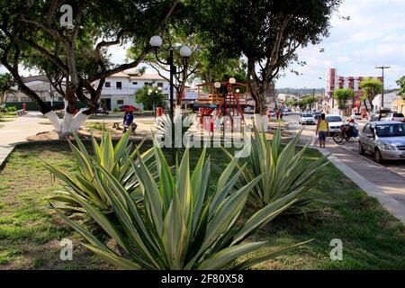 sao sebastiao do Passe, bahia/brasilien - 4. september 2013: Luiz Ventura Square, Downtown Sao Sebastiao do Passe, wo sich das Rathaus befindet. Stockfoto