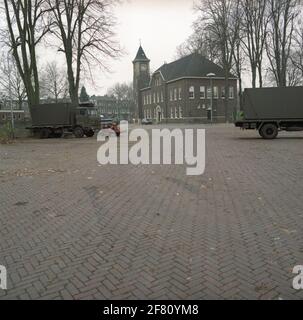 Das Hauptgebäude auf dem Gelände der Tapijnkazerne in Maastricht. Stockfoto