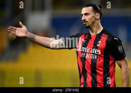 Parma, Italien - 10. April 2021: Zlatan Ibrahimovic vom AC Mailand reagiert während des Fußballspiels der Serie A zwischen Parma Calcio und AC Mailand. AC Milan gewann 3-1 gegen Parma Calcio. Kredit: Nicolò Campo/Alamy Live Nachrichten Stockfoto