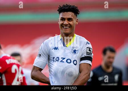 Liverpool. April 2021. Ollie Watkins von Aston Villa feiert das Spiel, das er am 10. April 2021 beim Premier League-Spiel zwischen dem FC Liverpool und dem FC Aston Villa in Anfield in Liverpool, Großbritannien, erzielt hat. Quelle: Xinhua/Alamy Live News Stockfoto