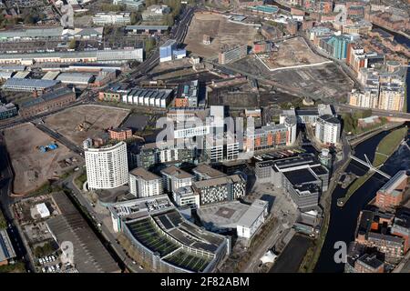 Luftaufnahme von Leeds Dock nach Westen in Richtung Crown Point, Leeds, West Yorkshire Stockfoto