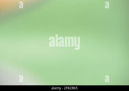 Gradient grünen Hintergrund für Tapeten und grafische Designs, verschwommen abstrakt grün Gradient pastell hellen Hintergrund smart verschwommen Muster. Stockfoto