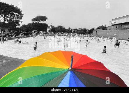 Der alte Kinderpool, Peter Pan's Spielplatz und Beach House Green, Worthing, West Sussex, England, Großbritannien Stockfoto