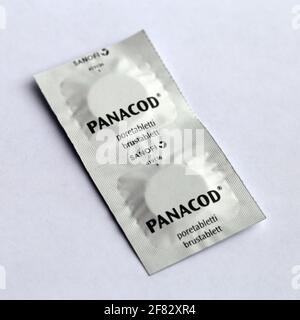 Panacod Brausetabletten. Verschreibungspflichtiges Schmerzmittel. Dieses schmerzstillende Medikament macht süchtig und kann missbraucht werden. Paracetamol und Codein. Stockfoto