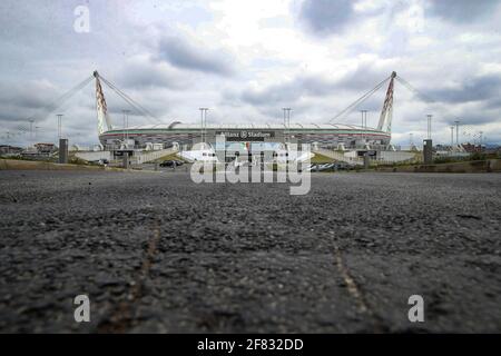 Turin, Italien. April 2021. Eine allgemeine Ansicht des Stadions vor dem Spiel der Serie A im Allianz Stadium, Turin. Bildnachweis sollte lauten: Jonathan Moscrop/Sportimage Kredit: Sportimage/Alamy Live News Stockfoto