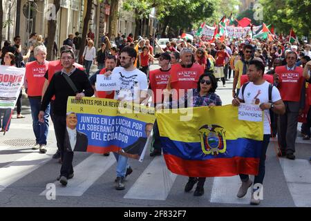 Roma, Italia - 25 aprile 2018: Il corteo dell'Anpi sfila per le strade della capitale in occasione dell'anniversario della Liberazione d'Italia Stockfoto