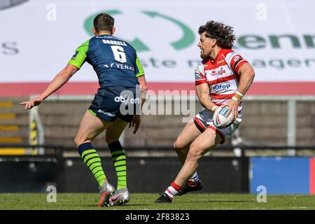 Leigh, Großbritannien. April 2021. Blake Wallace (6) von Leigh Centurions sucht am 4/11/2021 nach einem Pass in Leigh, Großbritannien. (Foto von Simon Whitehead/News Images/Sipa USA) Quelle: SIPA USA/Alamy Live News Stockfoto