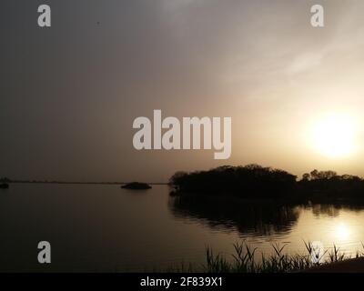 Sonnenuntergang-See Stockfoto