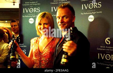 DIDO UND STING BEI DEN IVOR AWARDS. 24/5/02 PILSTON Stockfoto