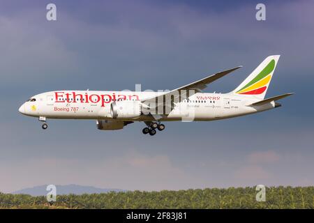 Kuala Lumpur, Malaysia - 21. Januar 2018: Äthiopisches Boeing 787 Dreamliner-Flugzeug am Kuala Lumpur International Airport (KUL) in Malaysia. Boeing ist Stockfoto