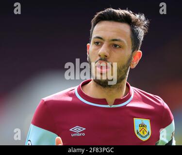 Burnley, Großbritannien. April 2021. Dwight McNeil #11 von Burnley in Burnley, Großbritannien am 4/10/2021. (Foto von Conor Molloy/News Images/Sipa USA) Quelle: SIPA USA/Alamy Live News Stockfoto