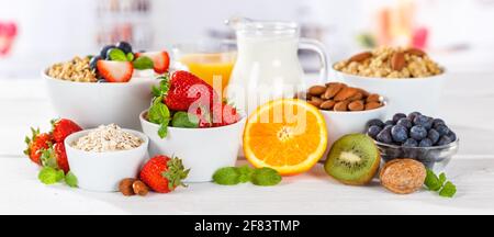 Gesundes Frühstück Erdbeer Joghurt Obst Schüssel Topf Essen Joghurt Essen Banner Früchte Stockfoto